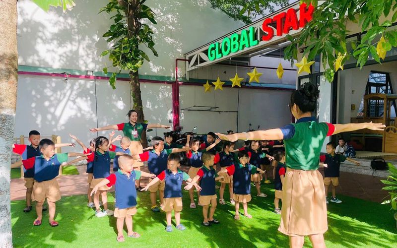 Giờ vận động ngoài sân cỏ